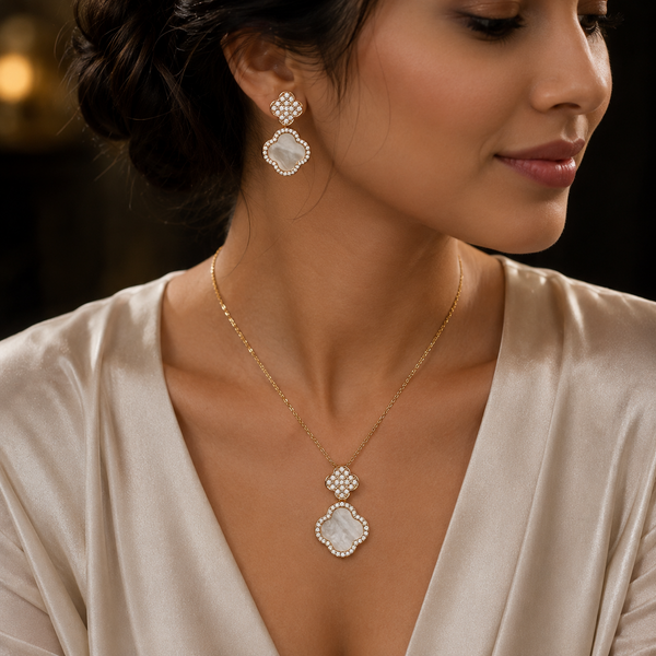 Pearl Clover Elegance Jewelry Set