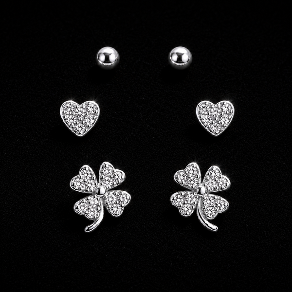 Lucky Clover Charm Stud Set