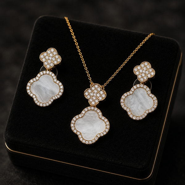 Pearl Clover Elegance Jewelry Set